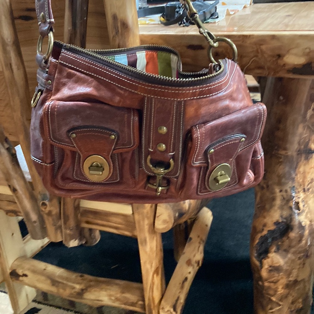 Vintage leather coach bag, beautiful